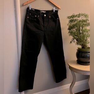 LEVI’S Wedgie Straight Black Jeans EUC